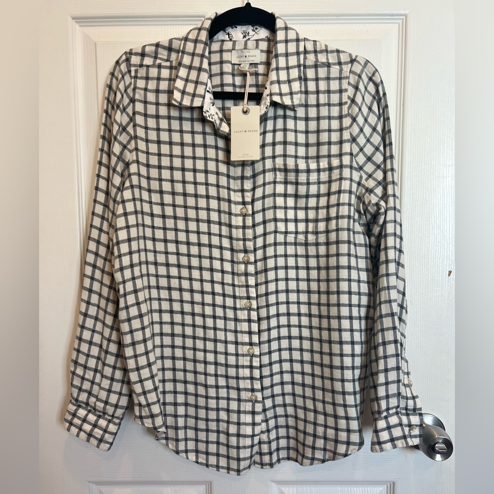 NWT Lucky Brand Classic Button Down Shirt